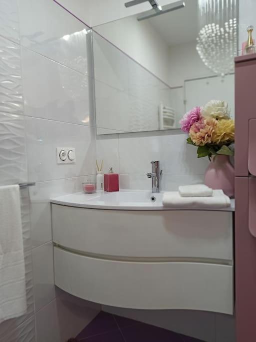 Chez Ilenia Apartment Lagny-sur-Marne ภายนอก รูปภาพ