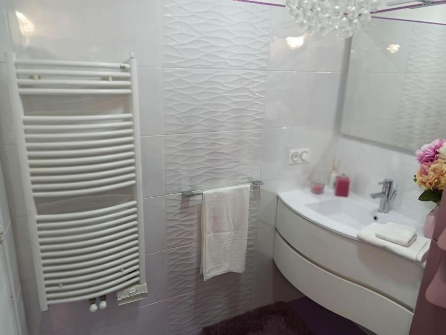 Chez Ilenia Apartment Lagny-sur-Marne ภายนอก รูปภาพ